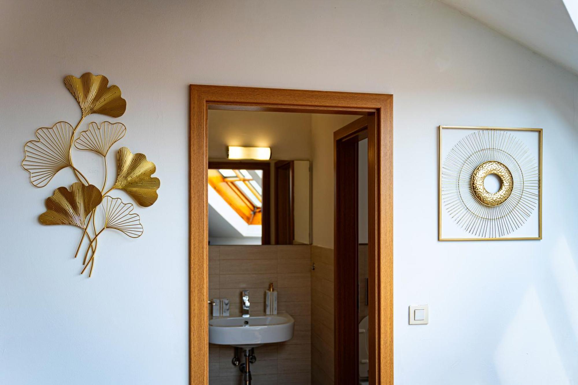 פראג Golden River Apartment מראה חיצוני תמונה